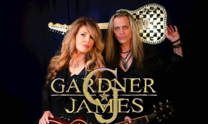 JANET GARDNER (Ex-Vixen) und JUSTIN JAMES zeigen Video zum Titelsong des aktuellen Albums «No Strings»