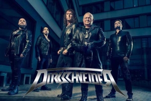 DIRKSCHNEIDER präsentieren Video zu «London Leatherboys» mit Biff Byford von Saxon. Album «Balls To The Wall Reloaded» seit letzter Woche draussen