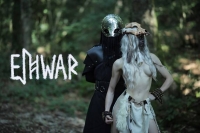 EIHWAR entfesseln ihren Wikinger-Kriegs-Trance im Song und Video zu «Berserkr»