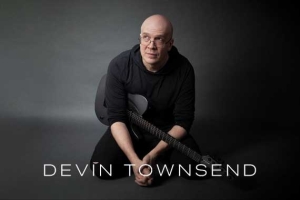 DEVIN TOWNSEND setzt die neue Single «Gratitude» auf Eure Ohren. Neues Album «PowerNerd» nächste Woche fällig